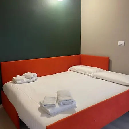 Apartment Quadrilatero , 2br , Parking In Centro *