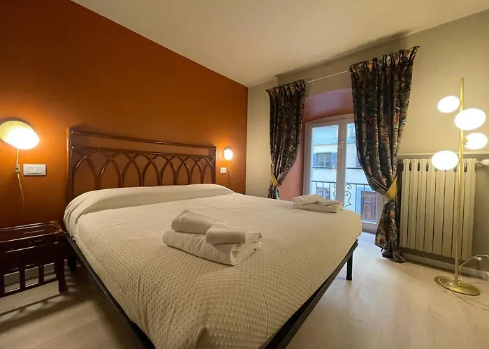 Obelisque 1850 Con Posto Auto!