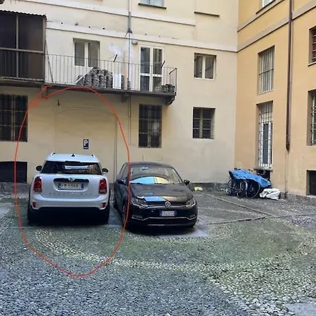 Апартаменты Quadrilatero , 2br , Parking In Centro