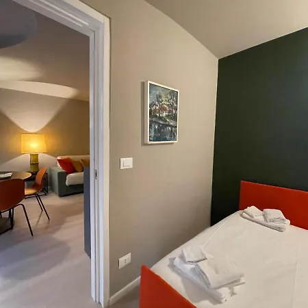 Quadrilatero , 2br , Parking In Centro Turin