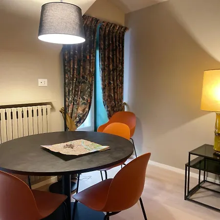 Lägenhet Quadrilatero , 2br , Parking In Centro