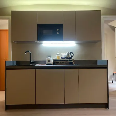 Апартаменты Quadrilatero , 2br , Parking In Centro