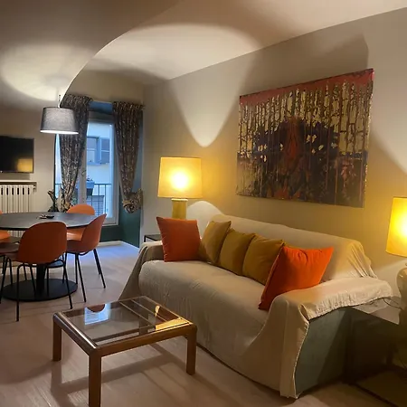 Quadrilatero , 2br , Parking In Centro