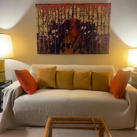 Quadrilatero , 2br , Parking In Centro
